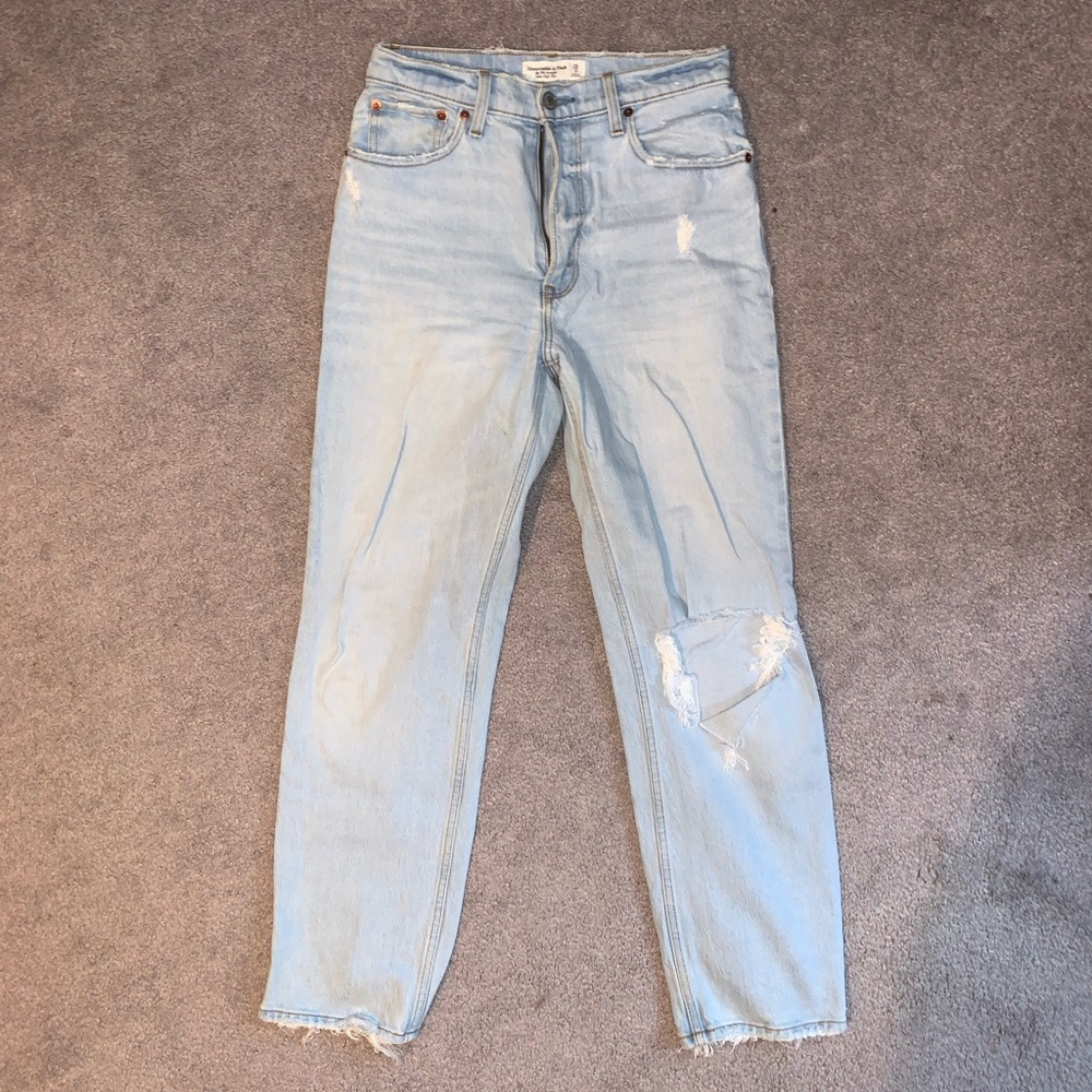A&F 90's Straight Ultra High Rise Jeans